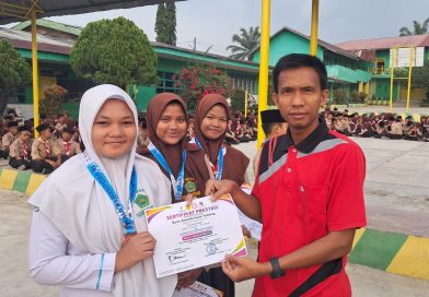 3 Siswi MTsN 1 Padangsidimpuan Raih Prestasi Karate Tingkat Nasional