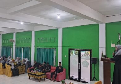 Keluarga Besar MTs N 1 Padangsidimpuan Gelar Buka Puasa Bersama Penuh Kebersamaan