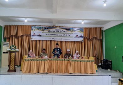 Halal bi Halal Keluarga Besar MTs N 1 Padangsidimpuan, KaKan Kemenag Berikan Pembinaan ASN