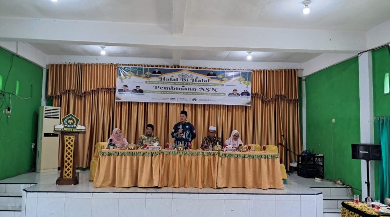 Halal bi Halal Keluarga Besar MTs N 1 Padangsidimpuan, KaKan Kemenag Berikan Pembinaan ASN