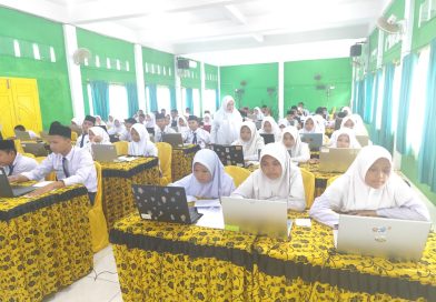 Pelaksanaan TKA Hari Pertama di MTs N 1 Padangsidimpuan Berjalan Lancar